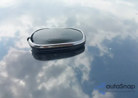 2013 Tesla Model S z USA, uszkodzony, nr VIN 5YJSA1CG1DFP07524